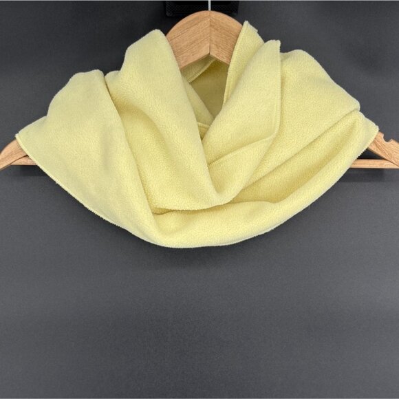 The North Face Unisex Polartec Recycled Fleece Scarf OS Pale Yellow Outdoor - Picture 3 of 7